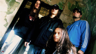 Men group long hair mirror - one man free wallpaper