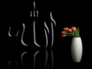 White vase flowers table black - a white vase free wallpaper