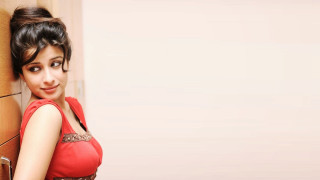 Woman red dress leaning wall 5 - bholekar srihari free wallpaper