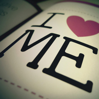 I love me heart back - a close up of a piece free wallpaper