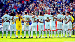 Soccer players standing line field - epic composition free wallpaper