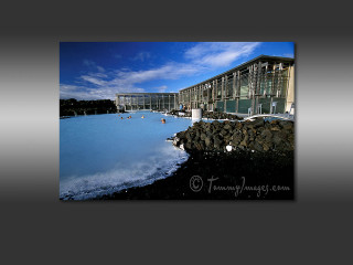 Large building pool sky clouds - a pool in front free wallpaper