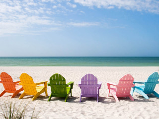 Colorful chairs beach ocean blue - a sandy beach next free wallpaper for desktop