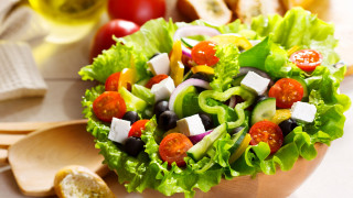 Lettuce salad fresh vegetables colorful - tomato free wallpaper