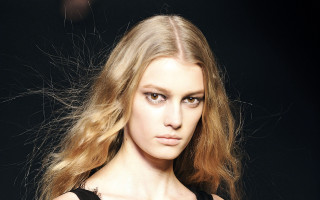 Woman long hair black dress 33 - a runway free wallpaper