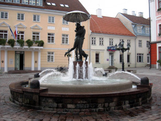 Statue woman umbrella fountain town - sculpture free wallpaper