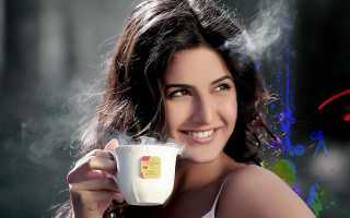 Woman smiling coffee smoke colorful - a cup of coffee free wallpaper