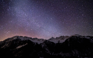 Night sky stars mountain range 5 - a night sky free wallpaper