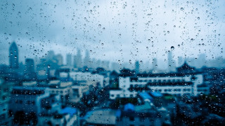 City view rain covered window - daniel lieske free wallpaper