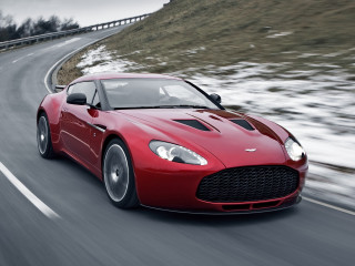 Red sports car snowy road - dom qwek free wallpaper for desktop