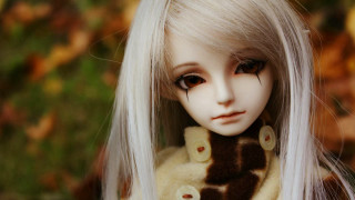 White hair gothic doll teddy - fake free wallpaper