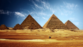 Pyramids desert sky person walking - matte painting free wallpaper