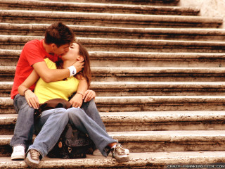 Man woman stairs kissing hands - free valentines wallpaper
