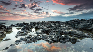 Rocky beach sunset reflection clouds - dave allsop free wallpaper