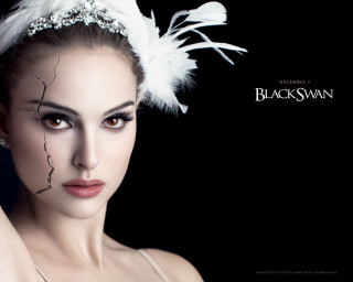 Woman feather headpiece black background - altoon sultan free wallpaper