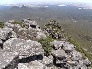 Rocky mountain valley distance rope - a rocky mountain free wallpaper