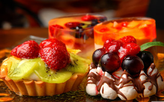 Cupcake fruit closeup drink table - fruit free wallpaper
