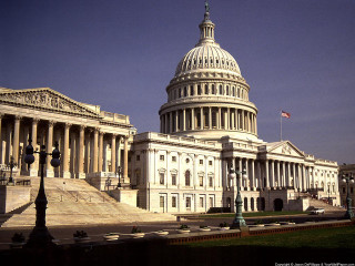 Large building dome flagpole cityscape - arlington nelson lindenmuth free wallpaper