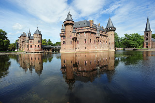 Castle towers water edge trees - adriaen isenbrant free wallpaper for desktop