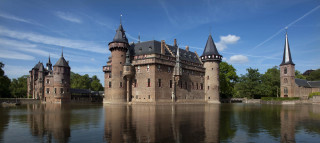 Castle tower moat lake bridge - dirck van der lisse free wallpaper