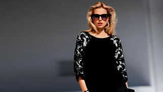 Woman black dress sunglasses handbag - modern free wallpaper