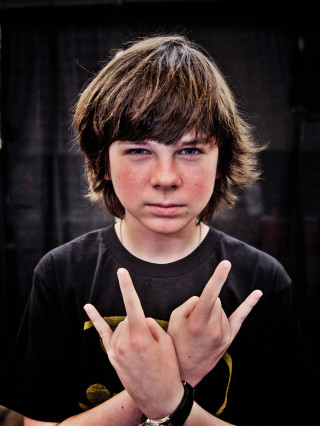 Young boy peace sign curtain - a peace sign free wallpaper for mobile