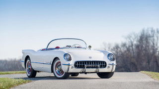 White classic car road forest - classic free wallpaper