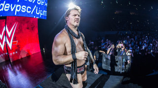 Man wrestling ring scarf microphone - a scarf free wallpaper