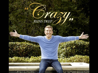 Man bench arms outstretched crazy - alan sutherland free wallpaper