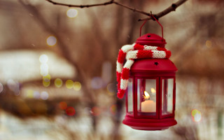 Red lantern tree scarf candle - a scarf free wallpaper