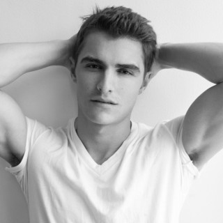 Man hands head hands ears - a marble sculpture free wallpaper for tablet