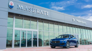 Blue maserati car glass doors - bernardo cavallino free wallpaper for desktop