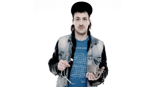 Man hat blue shirt scissors - christian w. staudinger free wallpaper