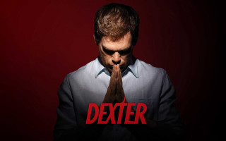 Man hands folded face dexter - his chest free wallpaper