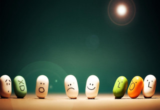 Eggs love multilingual cheerful shockart - face free wallpaper for desktop