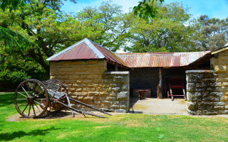 Rusty roof building bicycle 1860 - rusty free wallpaper