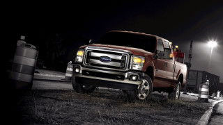 Red truck night street lights - a red truck free wallpaper