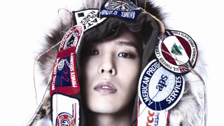 Woman fur hood badges face - her face and shoulders free wallpaper