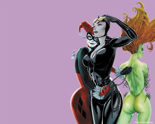 Couple women costumes purple pink - a pink background behind them free wallpaper