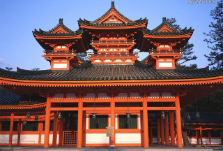 Tall building tower sky background 3 - a tall tower free wallpaper