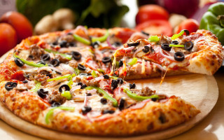 Pizza slice missing wooden board 4 - a slice free wallpaper