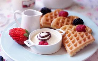 Waffles on a plate delicious - a spoon and a spoon free wallpaper