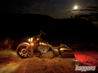 Motorcycle dirt road night full - daren bader free wallpaper
