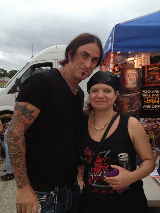 Man woman foodstand blue tent - ashcan school free wallpaper