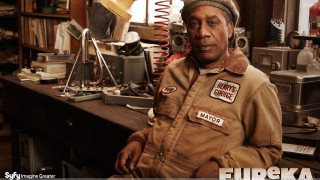 Man work uniform room desk - charles martin free wallpaper