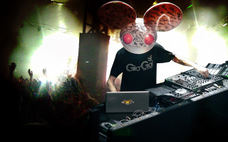 Dj mouse mask headphones concert - a laptop free wallpaper