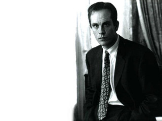 Man suit tie chair window - bill sienkiewicz free wallpaper