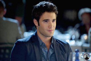 Man sitting table glass wine - eamon everall free wallpaper