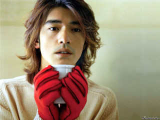 Man long hair red glove - a bow tie free wallpaper