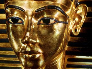 Golden statue black eye gold - a black eye free wallpaper
